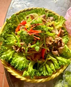 Thực đơn tiệc cưới